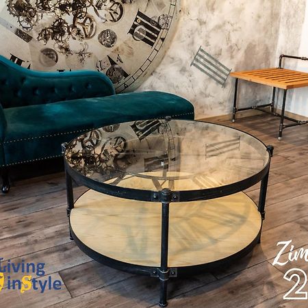شقة Living Instyle كريمس ان دير دوناو الغرفة الصورة